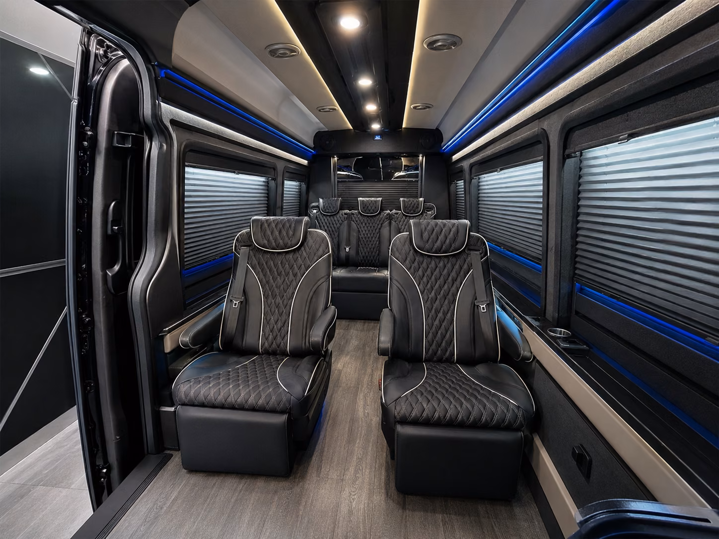 charterbusservicesnewark com makes corporate group travel through ewr simple