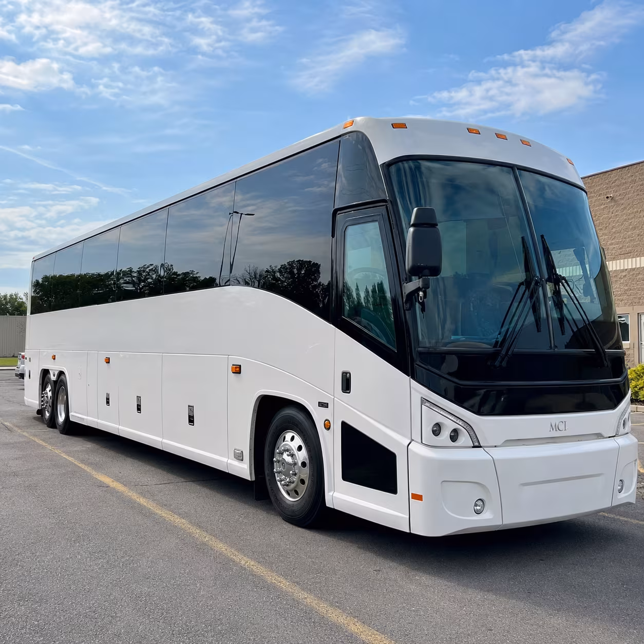 concert bus rentals for groups of any size from small crews to full arena crowds